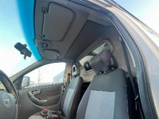 Opel Combo 1.3 CDTI picture 18