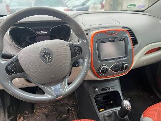 Renault Captur 0.9 Energy TCE 12V SUV picture 9