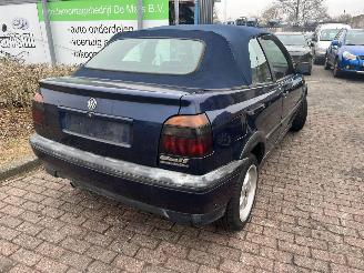 Volkswagen Golf CABR. 66 KW AUT E2 picture 5