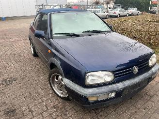 Volkswagen Golf CABR. 66 KW AUT E2 picture 3