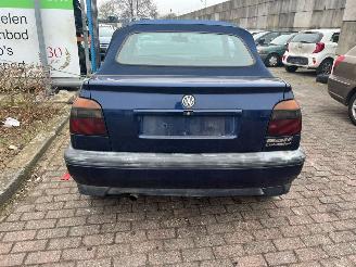 Volkswagen Golf CABR. 66 KW AUT E2 picture 16