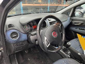 Fiat Punto Evo 1.3 JTD Multijet 85 16V Euro 5 Hatchback  Diesel 1.248cc 63kW (86pk) picture 14