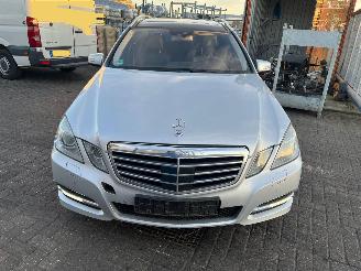 krockskadad bil auto Mercedes E-klasse 350CDI 2010/6