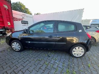 Renault Clio 1.2 16V 65 Hatchback  Benzine 1.149cc 48kW (65pk) picture 7