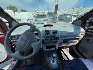 Renault Twingo 1.2 16V Hatchback 2Dr Benzine 1 149cc 55kW picture 13