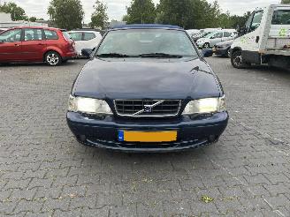 uszkodzony samochody osobowe Volvo C-70 2.0 T 20V Cabrio  Benzine 1.984cc 120kW (163pk) FWD 1999-08/2006-03 (NC48) B5204T4 2000/7