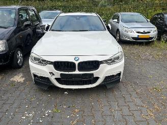 uszkodzony samochody osobowe BMW 3-serie 320d 2.0 16V Combi/o  Diesel 1.995cc 135kW (184pk) 2015/3