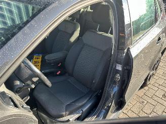 Volkswagen Polo 1.2 TSI 16V BlueMotion Technology Hatchback picture 16