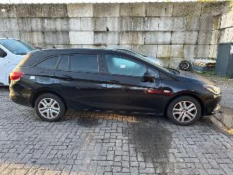 Opel Astra SPORTS TOURER picture 5