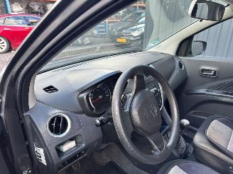 Suzuki Celerio 1.0 12V Dualjet Hatchback 4Dr Benzine 996cc 50kW (68pk) picture 19