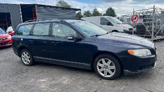 Volvo V-70 2.0 D 16V Combi/o  Diesel 1.998cc 100kW (136pk) picture 4
