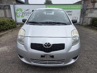 škoda osobní automobily Toyota Yaris 1.0 12V VVT-i Hatchback  Benzine 998cc 51kW (69pk) 2008/8