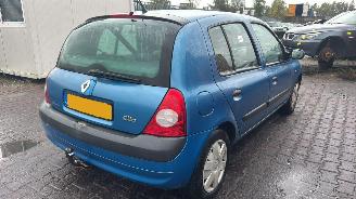 Renault Clio  picture 2