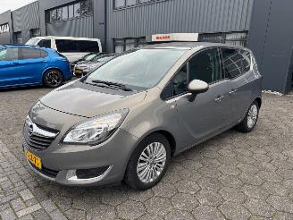 Damaged car Opel Meriva 1.4 T 2014/3