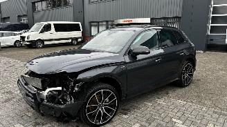damaged passenger cars Audi Q5 55 TFSI E Quattro Competition 2020/3