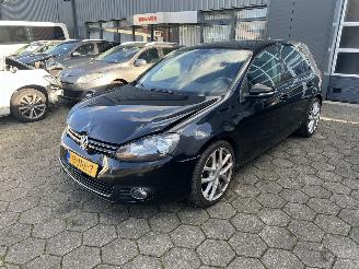 skadebil auto Volkswagen Golf 2.0 TDI Highline 103KW 2009/7