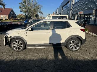 Kia Stonic 1.0 T-Gdi Comfortplusline Navigator picture 3