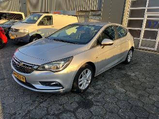  Opel Astra 1.0 Online Edition 2017/8