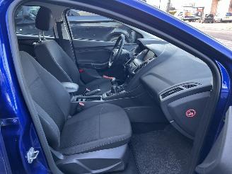 Ford Focus Wagon 1.0 Trend Edition picture 24