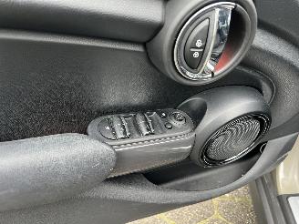 Mini Cooper 1.5 Pepper picture 13