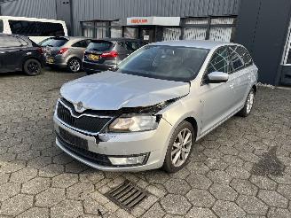 skadebil auto Skoda Rapid Skoda Rapid 1.2 TSI Greentech Businessline 2015/1