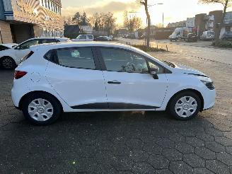 Renault Clio 0.9 TCe Authentique picture 8