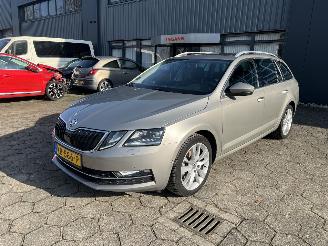 Schadeauto Skoda Octavia 1.0 TSI Greentech Style Business 2017/9