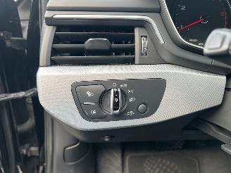 Audi A4 Avant 2.0 TDI quattro Sport Pro Line S picture 18