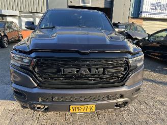 Dodge Ram 1500 Limited 5.7 V8 CC 4X4 picture 34