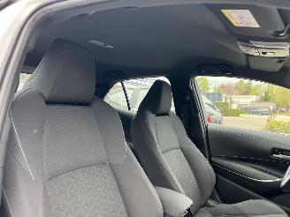 Toyota Corolla 1.8 HYBRID ACTIVE picture 28