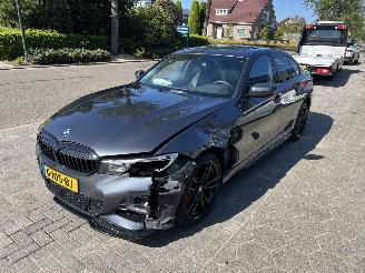 Unfallwagen BMW 3-serie 330e High Executive 2019/8