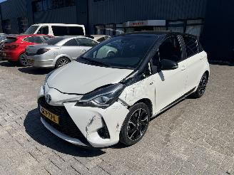 Unfallwagen Toyota Yaris 1.5 Hybrid Y20 Gold Edition 2018/11