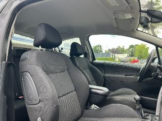 Peugeot 207 1.6 VTi XS Pack picture 23