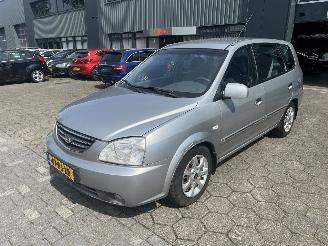 škoda osobní automobily Kia Carens 1.8-16V EX 2004/1
