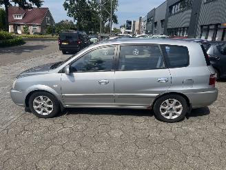 Kia Carens 1.8-16V EX picture 2