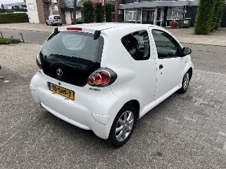 Toyota Aygo 1.0  NOW 3-drs picture 5