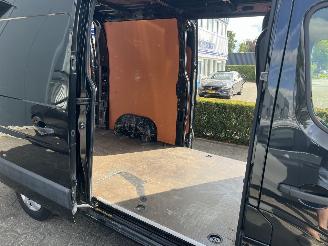 Renault Master T35 2.3 dCi L2H2 2017 picture 24