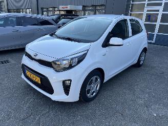 Schadeauto Kia Picanto 1.0 MPi ComfortPlusLine 2019/11