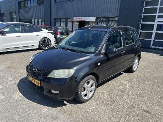 Schadeauto Mazda 2 1.6 Sportive 2003 2003/5