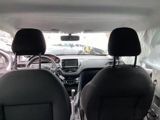 Peugeot 208 208 I (CA/CC/CK/CL), Hatchback, 2012 / 2019 1.4 HDi picture 13