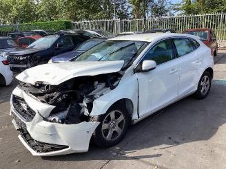 Auto da rottamare Volvo V-40 V40 (MV), Hatchback 5-drs, 2012 / 2019 2.0 D2 16V 2015/12