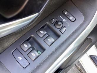 Volvo V-40 V40 (MV), Hatchback 5-drs, 2012 / 2019 2.0 D2 16V picture 29