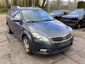Autoverwertung Kia Cee d Cee'd Sporty Wagon (EDF), Combi, 2007 / 2012 1.4 16V 2010/10