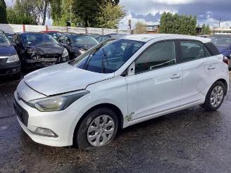 Auto da rottamare Hyundai I-20 i20 (GBB), Hatchback, 2014 / 2020 1.2i 16V 2017/3