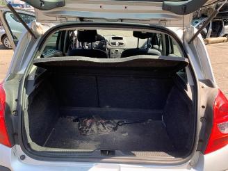 Renault Clio Clio III (BR/CR), Hatchback, 2005 / 2014 1.4 16V picture 23