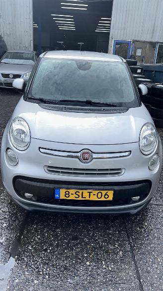 Fiat 500L 0.9 TwinAir Turbo 105 MPV  Benzine 875cc 77kW (105pk) FWD 2012-09 (199LYC) 199B6000 picture 2