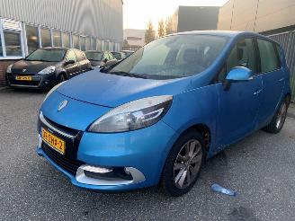 Schadeauto Renault Scenic 1.2 16V TCe 115 Energy MPV  Benzine 1.197cc 85kW (116pk) FWD 2012-04/2016-09 (JZ110; JZD1J) H5F400; H5FA4 2012/11