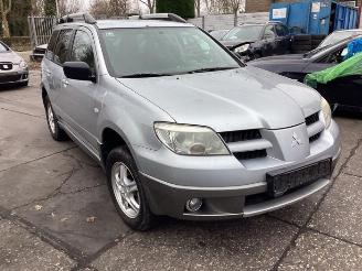 demontáž osobní automobily Mitsubishi Outlander Outlander (CU), SUV, 2001 / 2007 2.0 16V 4x2 2008/6