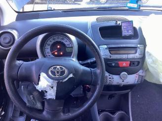 Toyota Aygo Aygo (B10), Hatchback, 2005 / 2014 1.0 12V VVT-i picture 11