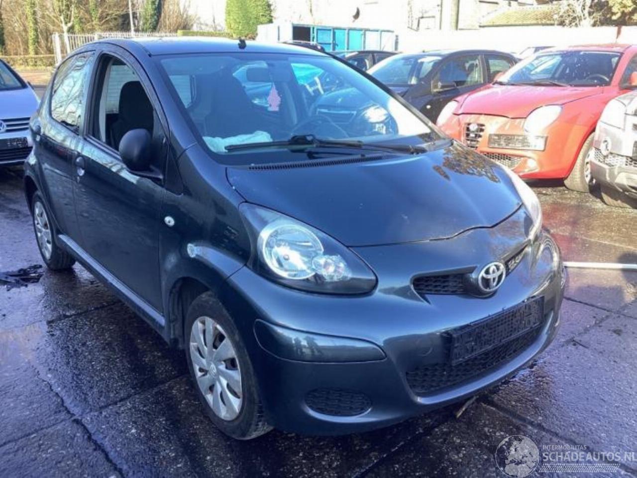 Toyota Aygo Aygo (B10), Hatchback, 2005 / 2014 1.0 12V VVT-i